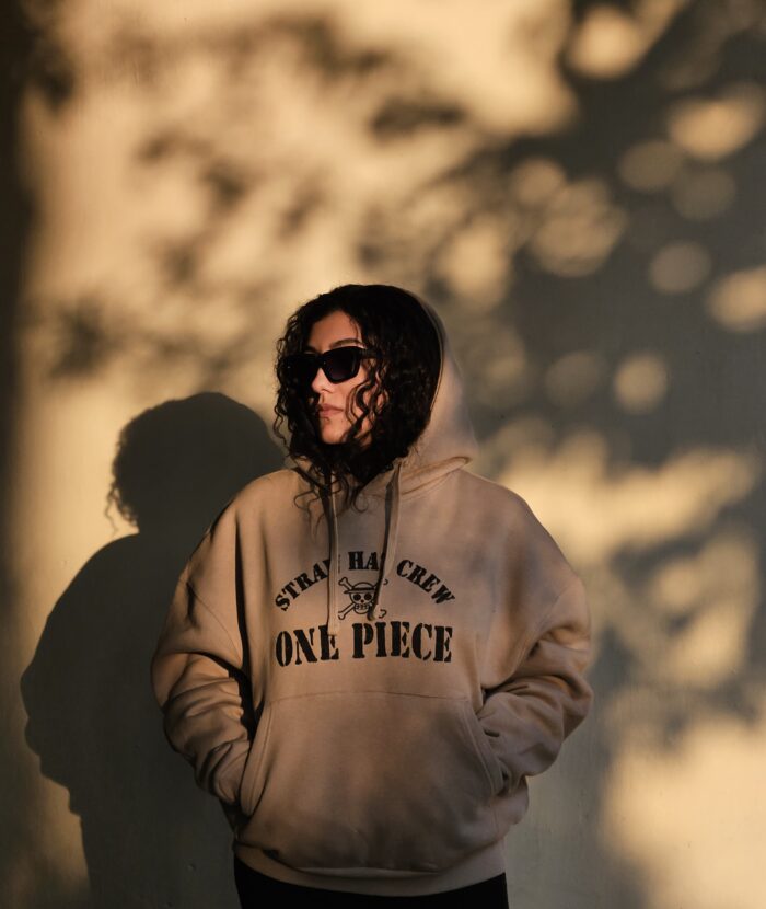 هودی Pull&Bear طرح One piece - Image 3